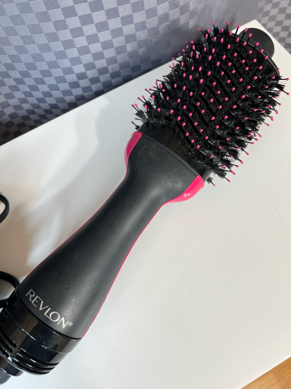 Revlon One-Step Volumizer Hair Dryer Volumizer Hot Air Blowout Brush RVDR5222
